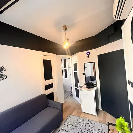 Apart-hotel Cihangir House 2 *